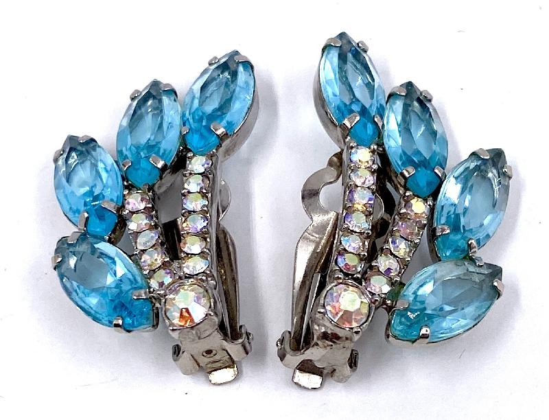 Front view of Turquoise Navettes Earrings Clip