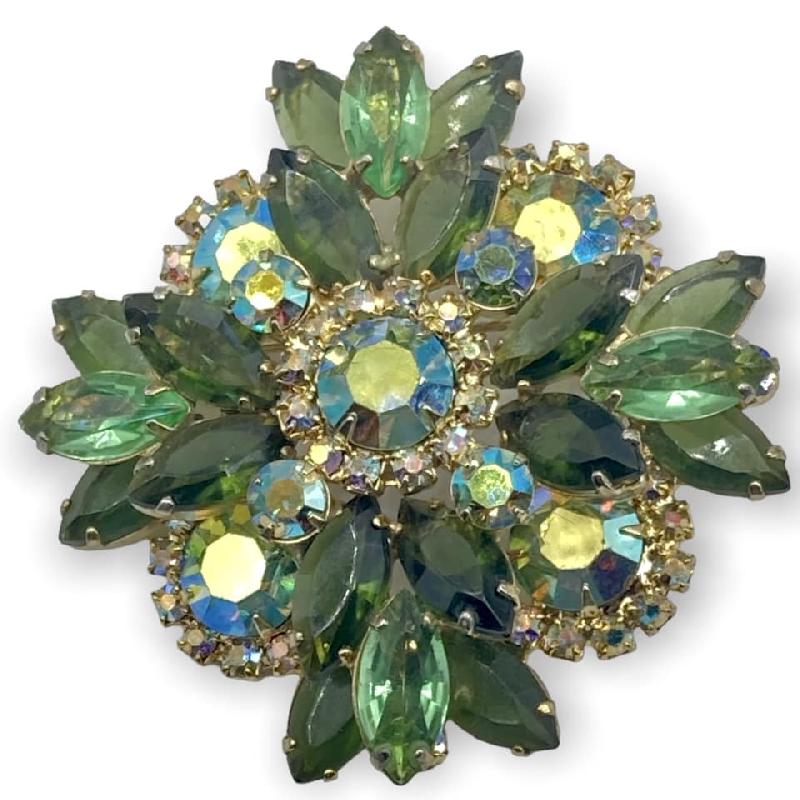 Front view of Green Navettes Pin Pendant
