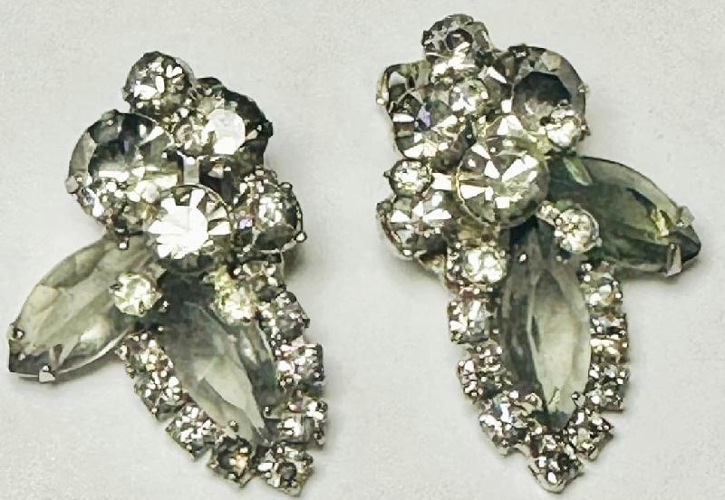 Front view of Gray (black Diamond) Navettes Earrings Clip