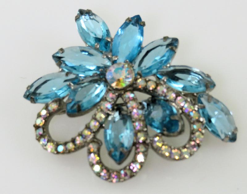 Front view of Turquoise Navettes Brooch