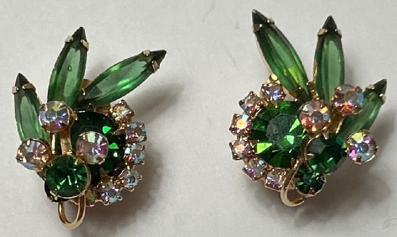 Front view of Green Navettes Earrings Clip