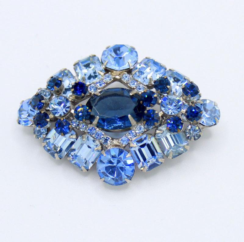 Front view of Blue Emerald Cut Brooch