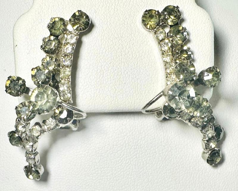 Front view of Gray (black Diamond) Chatons Only Earrings Clip
