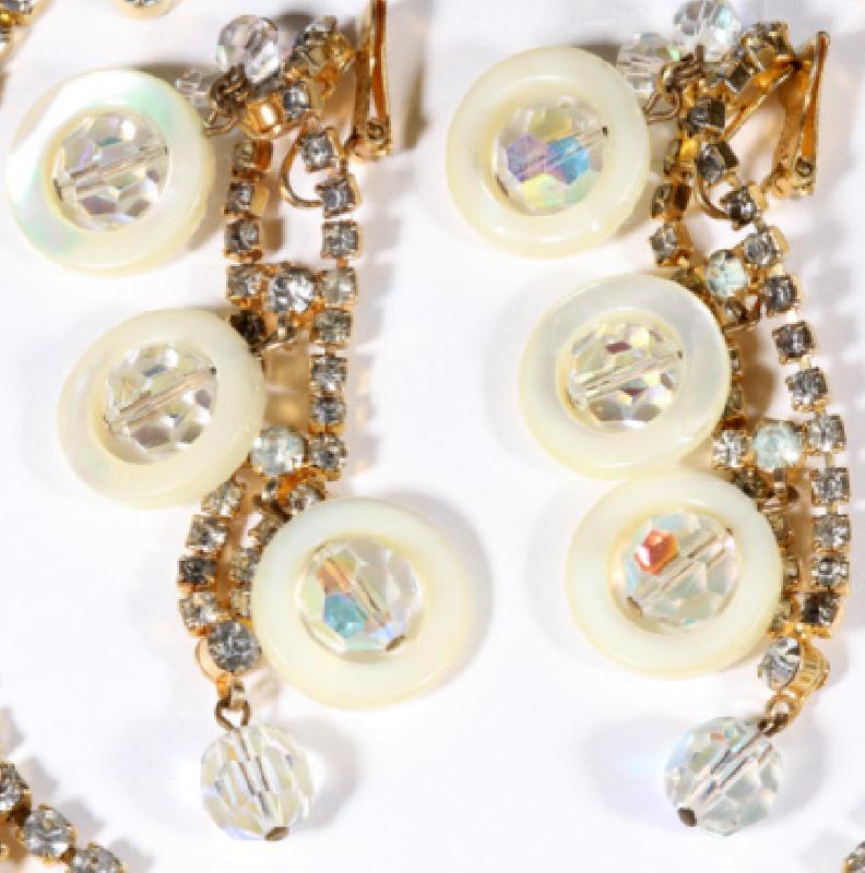 Front view of Clear Chatons Only Pearl Earrings Clip