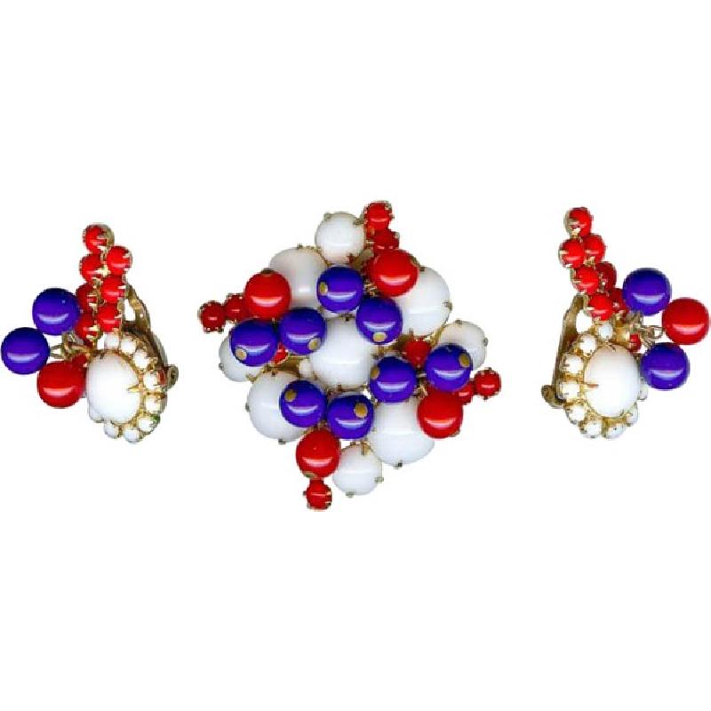 Front view of Patriotic Cabochons Brooch