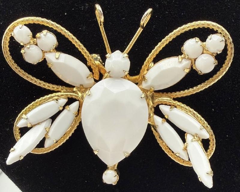 Front view of White (chalk Or Milk) Pear Brooch