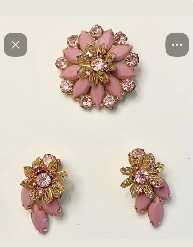 Front view of Pink Navettes Brooch