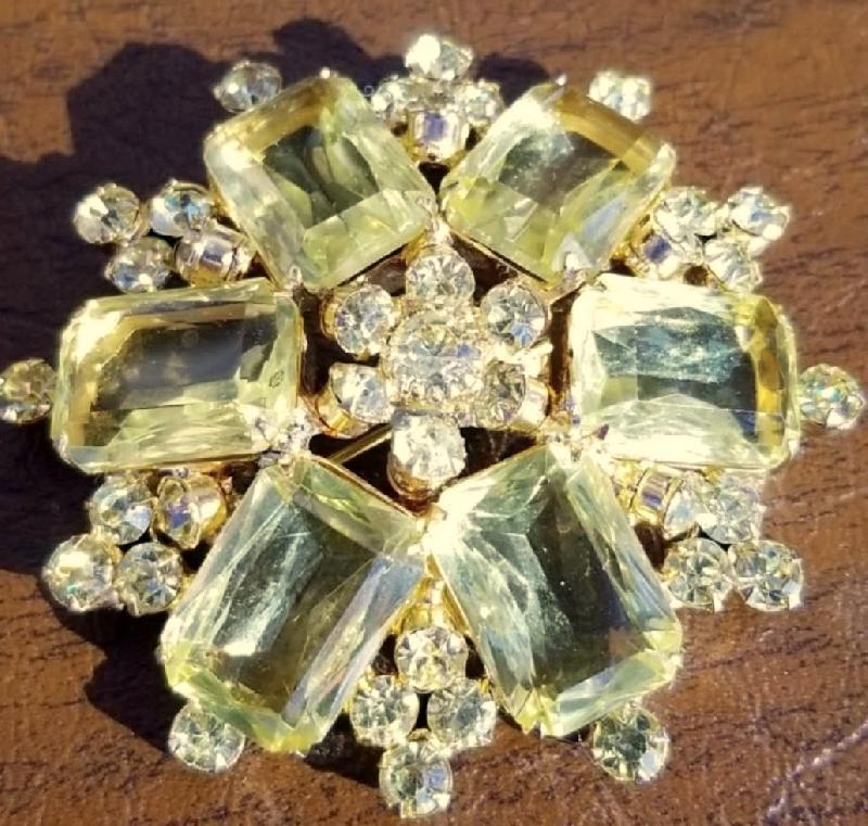 Front view of Yellow Emerald Cut Brooch