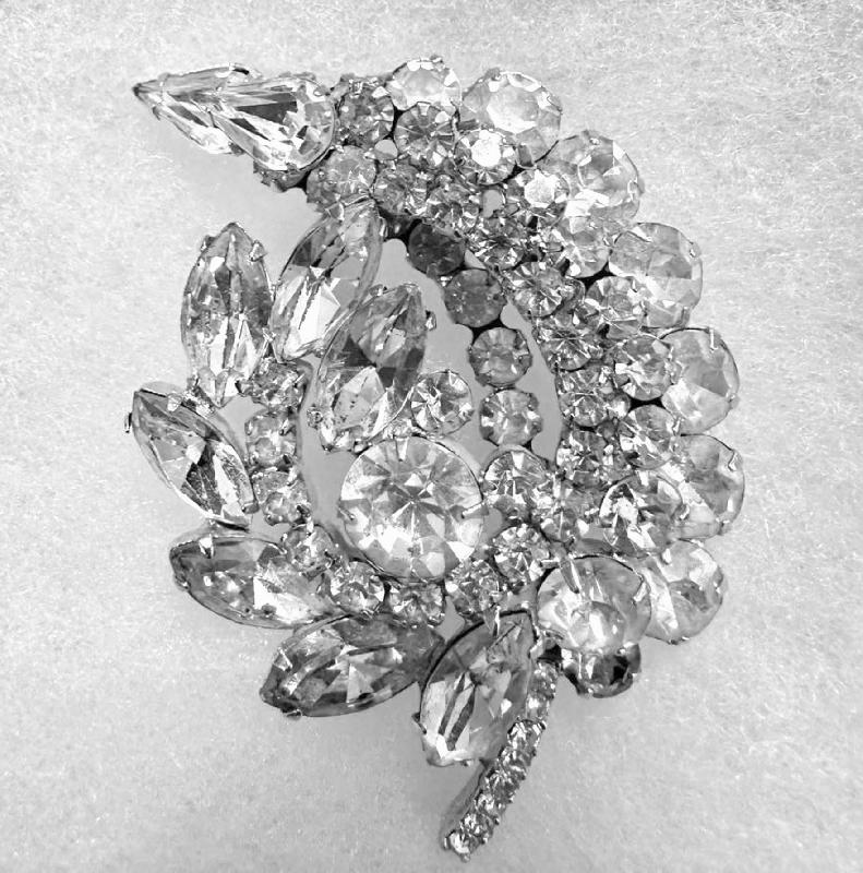 Front view of Clear Pear Brooch