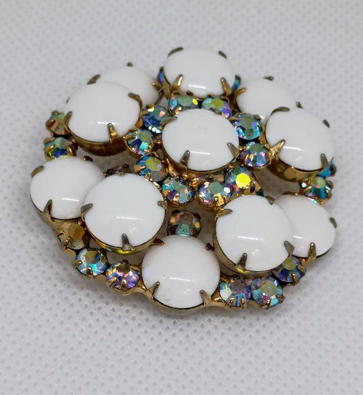Front view of White (chalk Or Milk) Cabochons Brooch