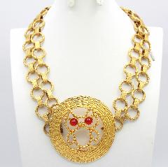 Red Cabochons Plastic Belt