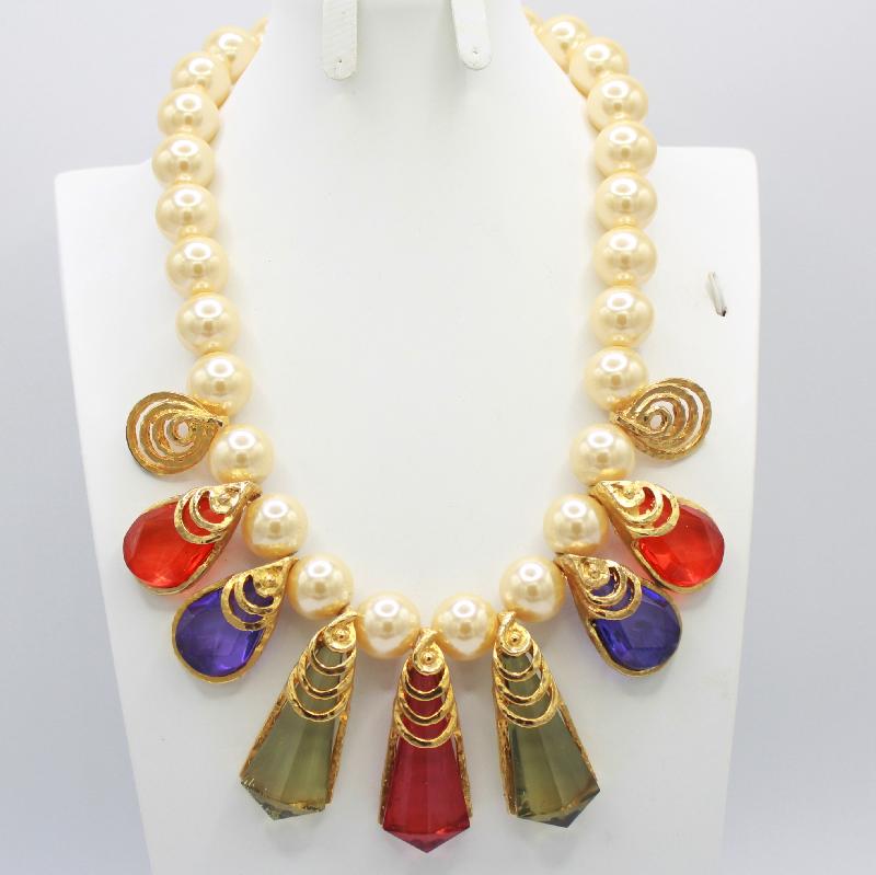 Front view of Multiple Colors Spear Plastic Necklace