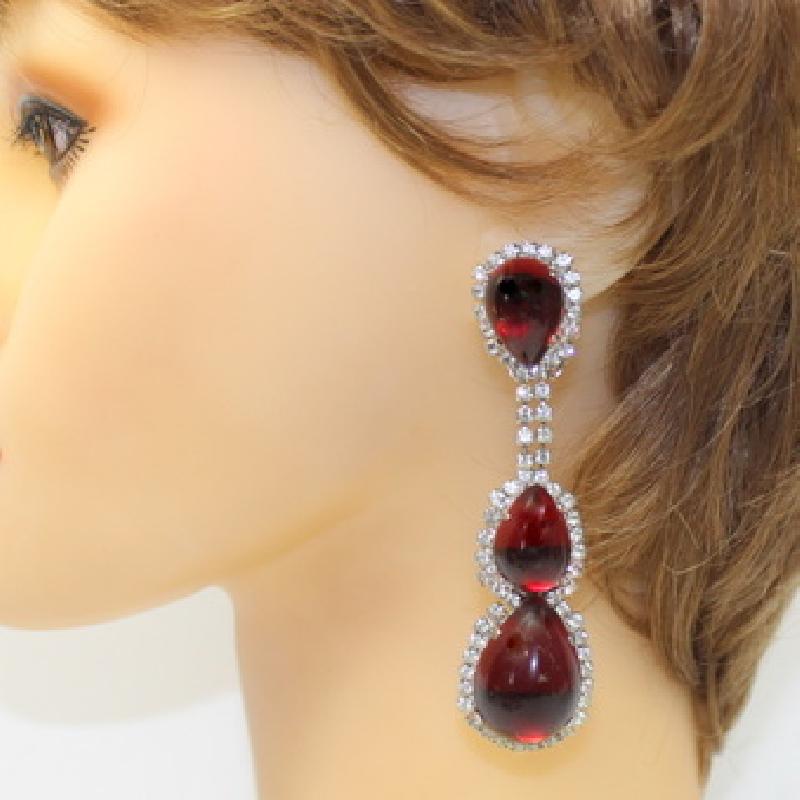Front view of Red Cabochons Earrings Clip