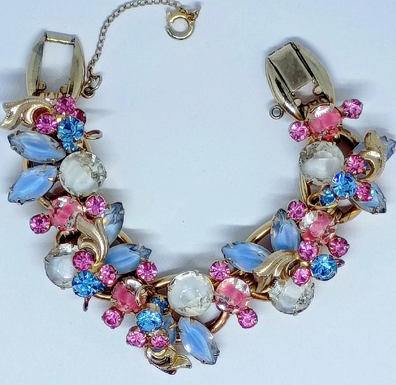 Front view of Pastel Navettes Givre Bracelet 5 Link