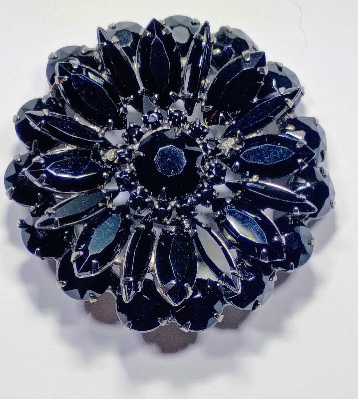 Front view of Black (jet) Navettes Brooch