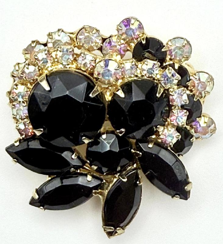 Front view of Black (jet) Navettes Brooch