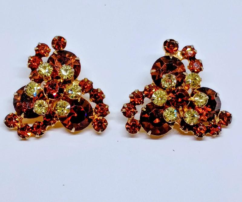 Front view of Topaz Chatons Only Earrings Clip