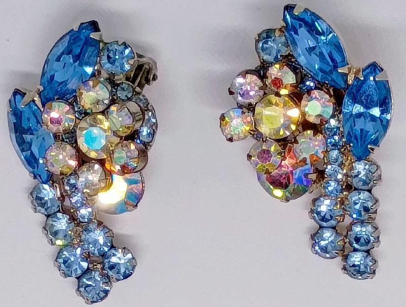 Front view of Blue Navettes Earrings Clip
