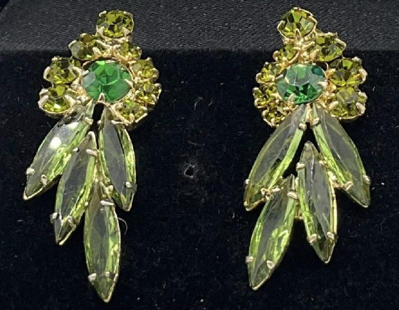 Front view of Green Navettes Earrings Clip