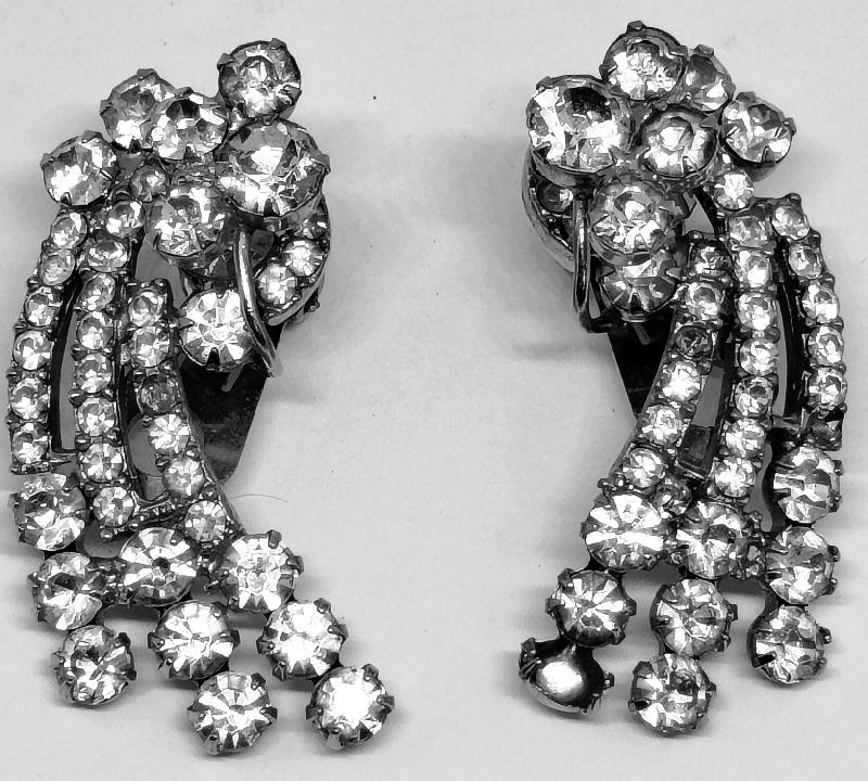 Front view of Clear Chatons Only Earrings Clip