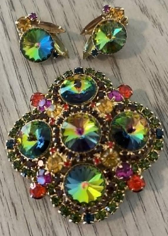 Front view of Multiple Colors Navettes Rivoli/Margarita Earrings Clip