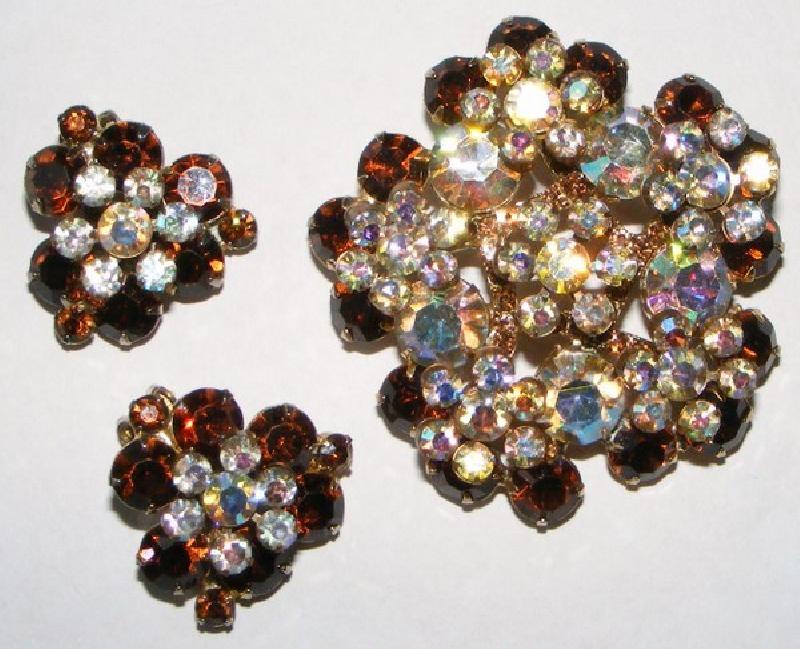 Front view of Topaz Chatons Only Earrings Clip