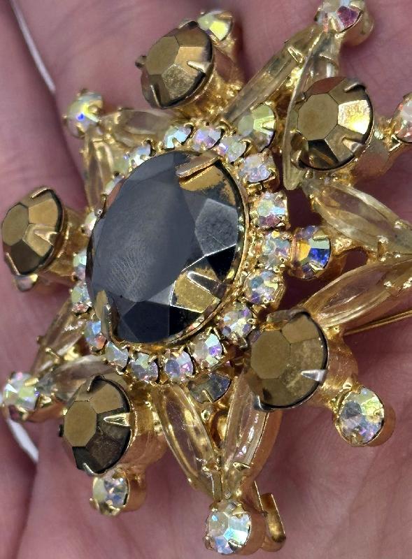 Front view of Multiple Colors Navettes Pin Pendant