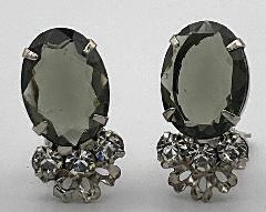 Gray (black Diamond) Oval Earrings Clip