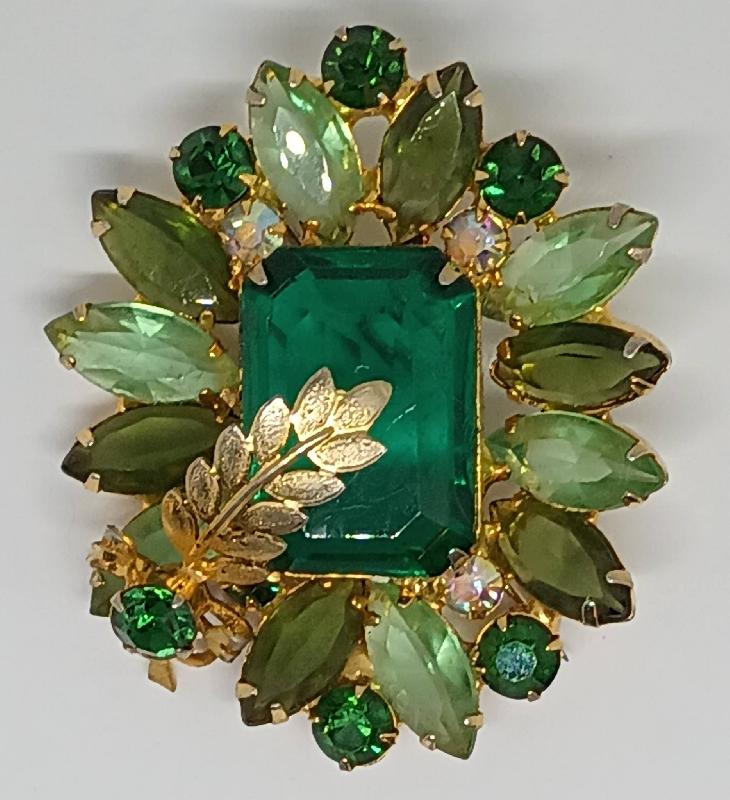 Front view of Green Emerald Cut Brooch