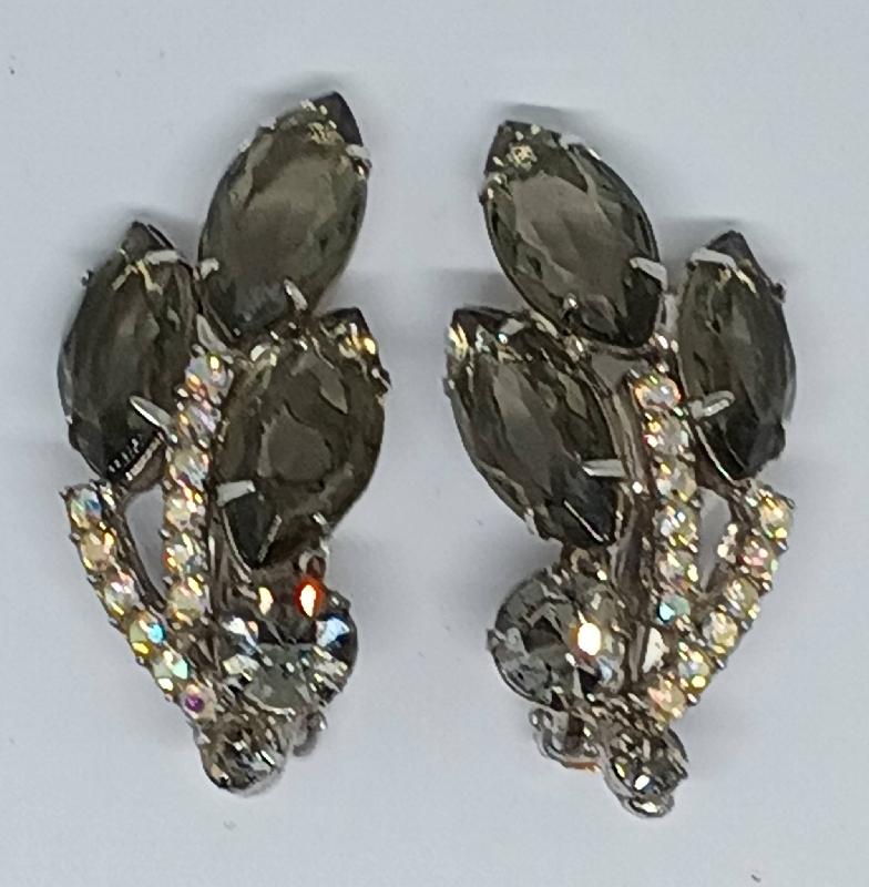 Front view of Gray (black Diamond) Navettes Earrings Clip