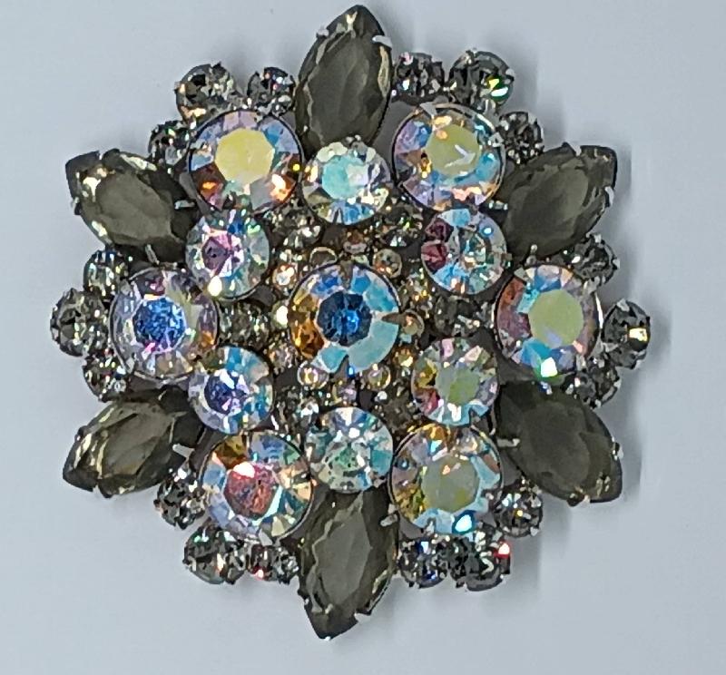 Front view of Gray (black Diamond) Navettes Brooch