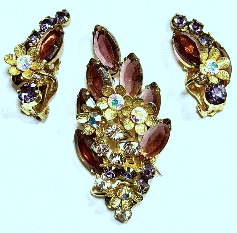 Front view of Purple (cardinal) Navettes Brooch