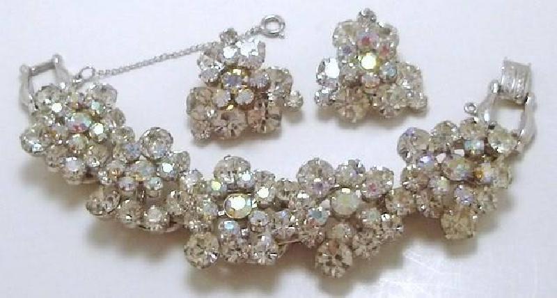 Front view of Clear Chatons Only Earrings Clip