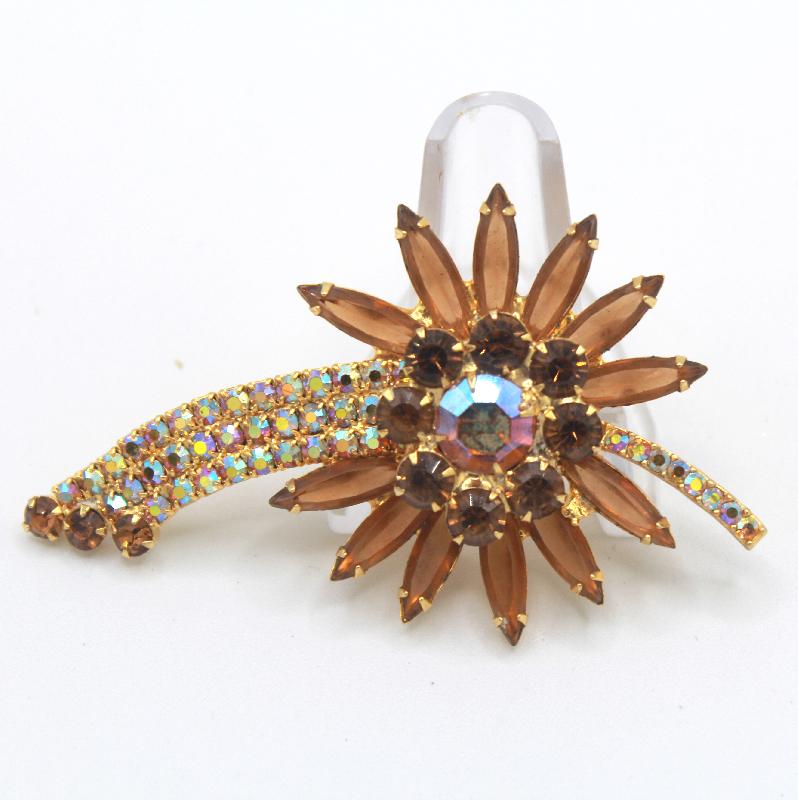 Front view of Topaz Navettes Brooch