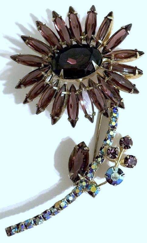 Front view of Purple (cardinal) Oval Brooch