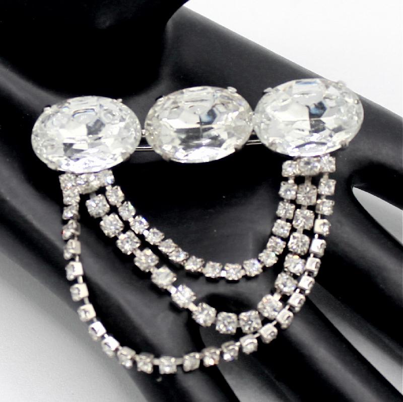 Front view of Clear Oval Brooch