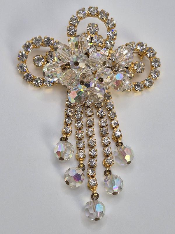 Front view of Clear Chatons Only Pin Pendant