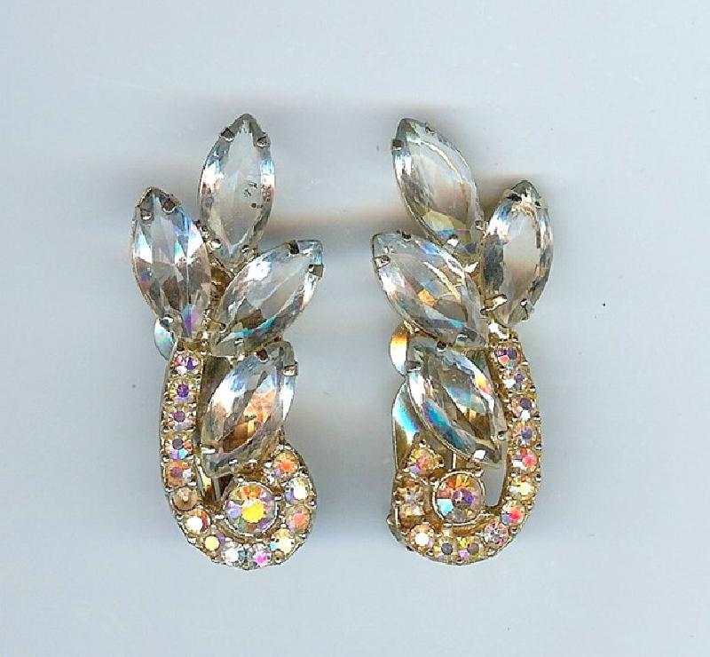 Front view of Clear Navettes Earrings Clip