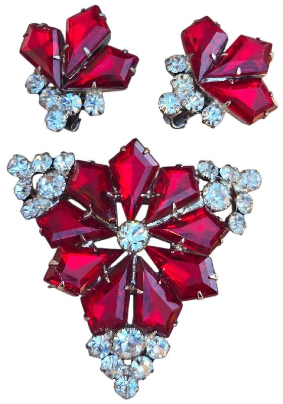 Front view of Red Kite Frosted Earrings Clip