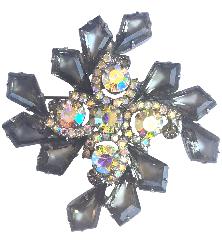 Gray (black Diamond) Kite Frosted Brooch