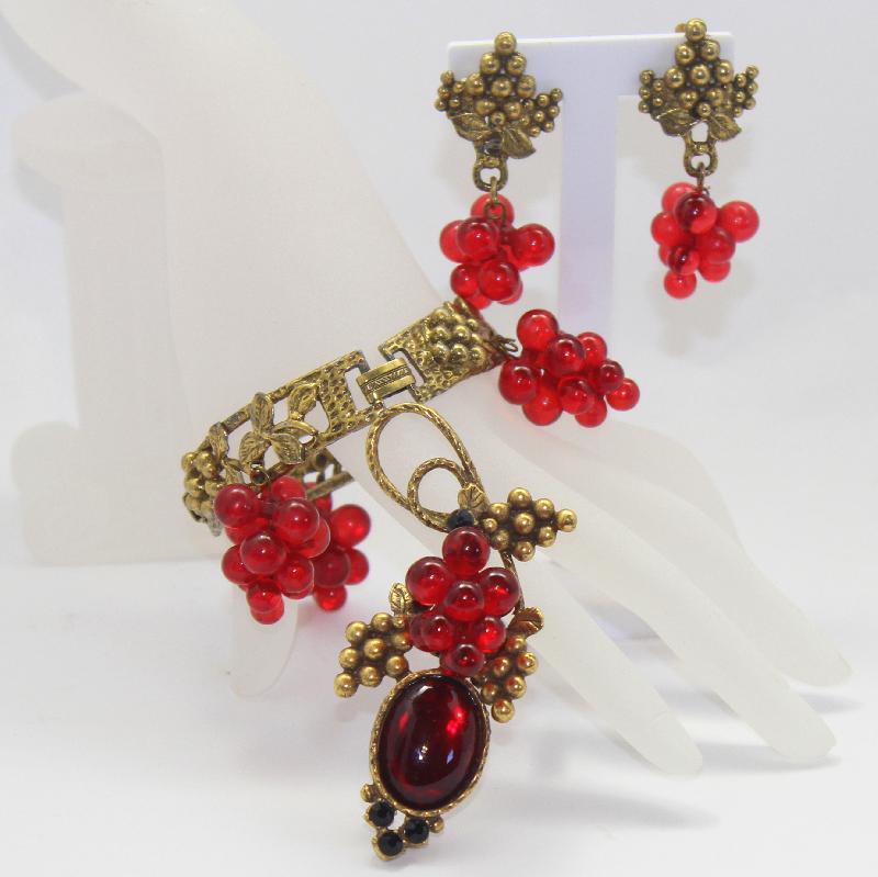 Front view of Red Cabochons Brooch