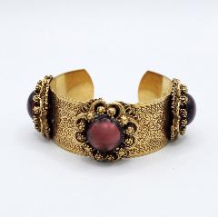 Purple (cardinal) Cabochons Plastic Bracelet Clamper
