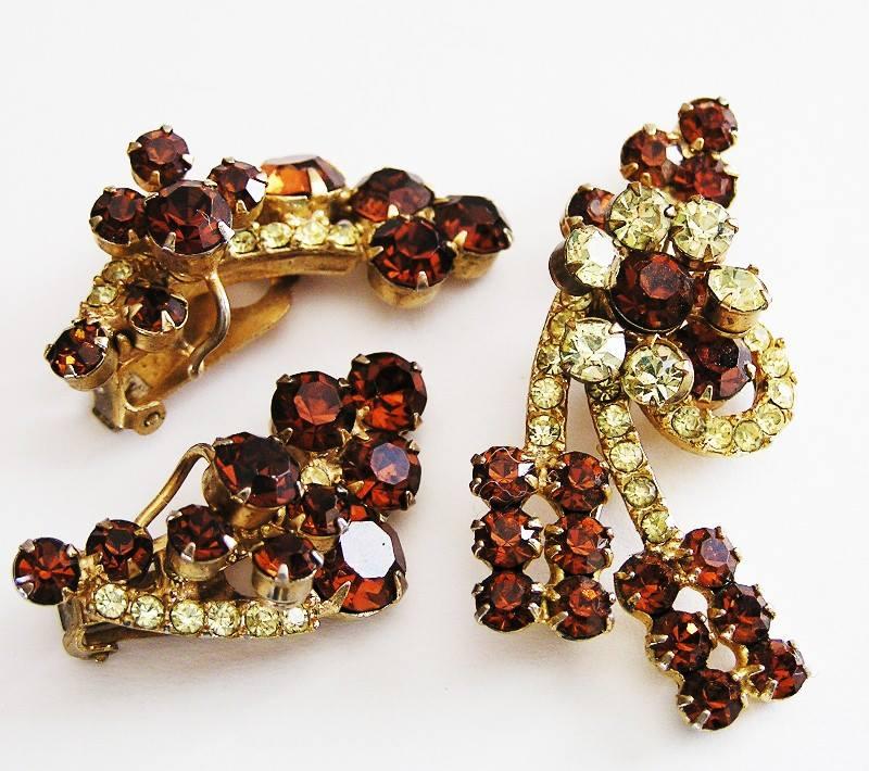 Front view of Topaz Chatons Only Brooch