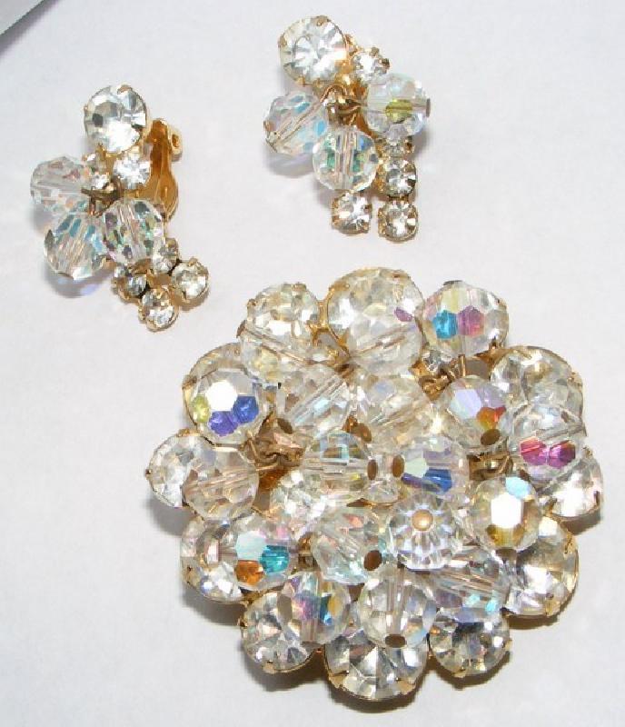 Front view of Clear Chatons Only Earrings Clip